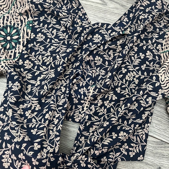 Earthbound top - Picture 6 of 7